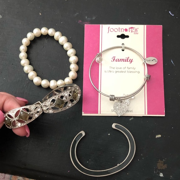 Bracelet bundle - Picture 4 of 4